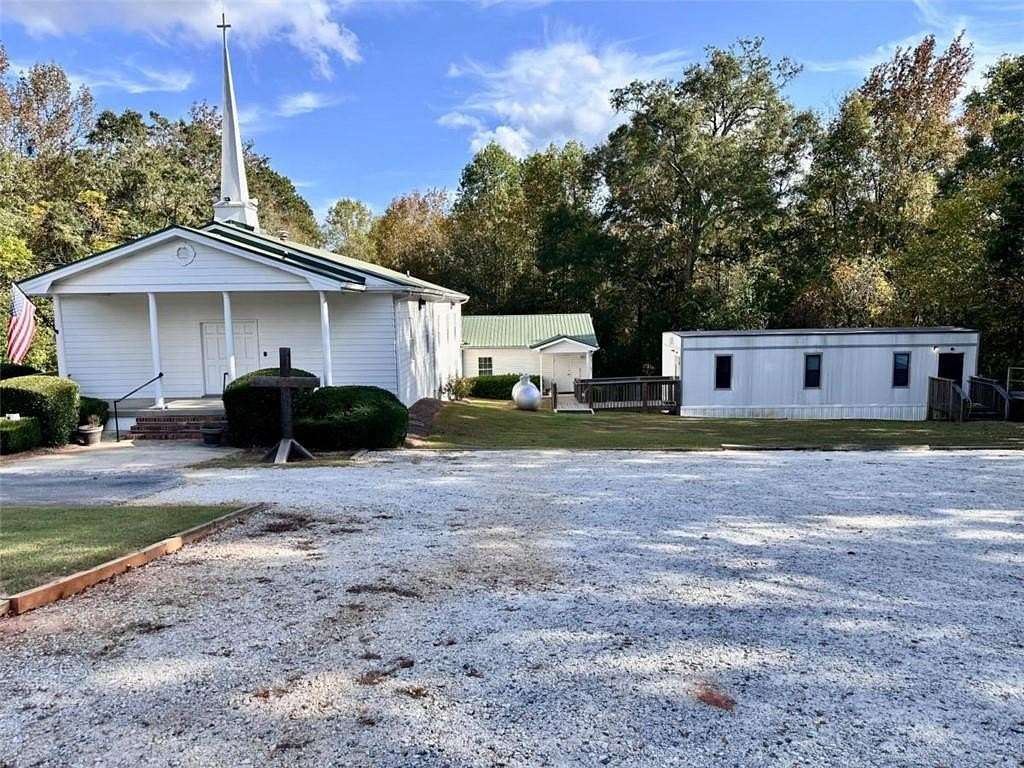 2.14 Acres of Improved Commercial Land for Sale in Social Circle, Georgia