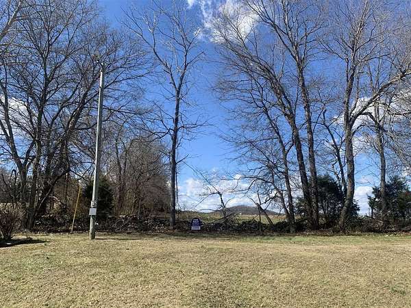 1.5 Acres of Land for Sale in Monticello, Kentucky