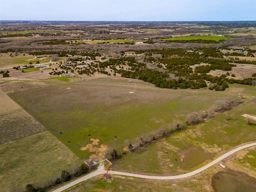 23.4 Acres of Land for Sale in Blue Ridge, Texas