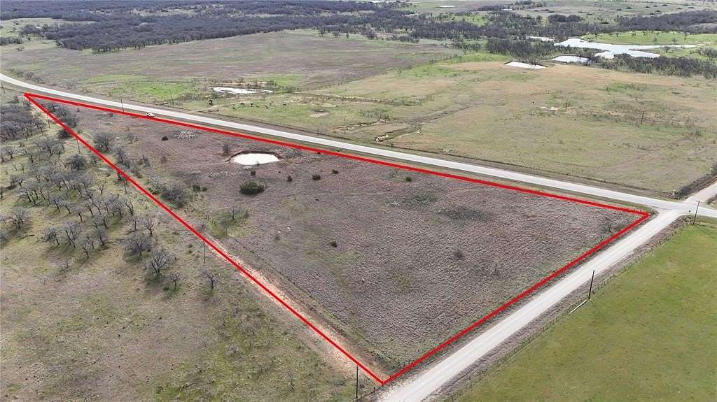 8.39 Acres of Residential Land for Sale in Henrietta, Texas