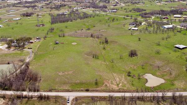 6 Acres of Land for Sale in Roanoke, Texas