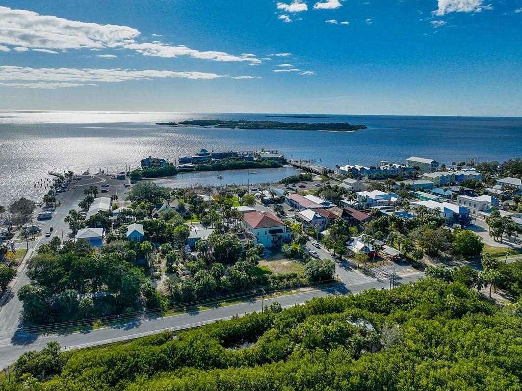 0.17 Acres of Mixed-Use Land for Sale in Cedar Key, Florida