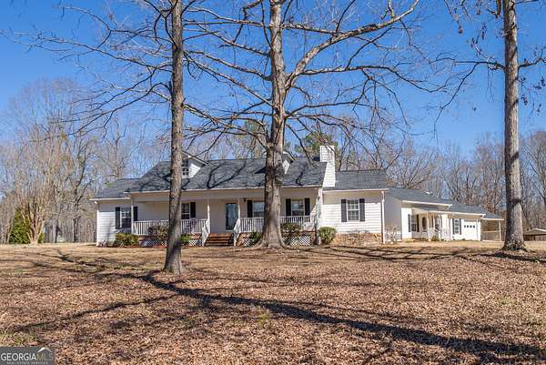 5 Acres of Residential Land with Home for Sale in Madison, Georgia