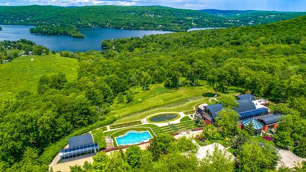 18.4 Acres of Land with Home for Sale in Washington, Connecticut