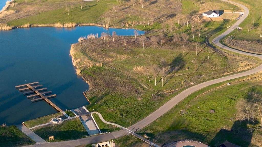 1.64 Acres of Residential Land for Sale in Corsicana, Texas