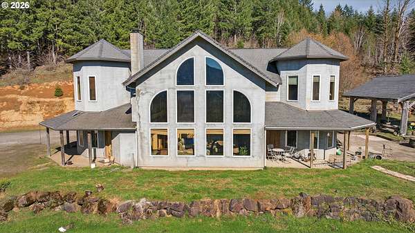 24.2 Acres of Land with Home for Sale in Yamhill, Oregon