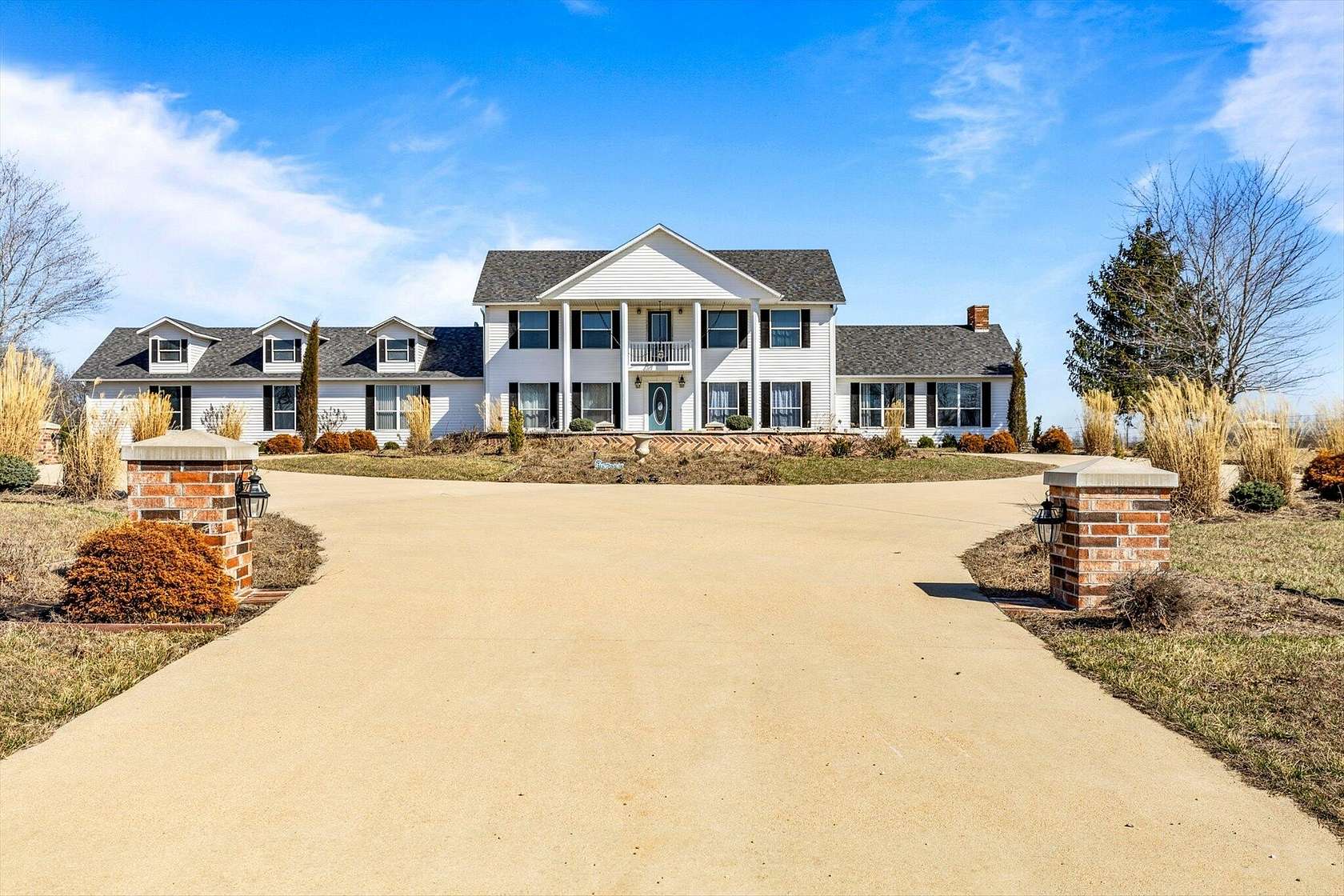 5 Acres of Residential Land with Home for Sale in Mansfield, Missouri