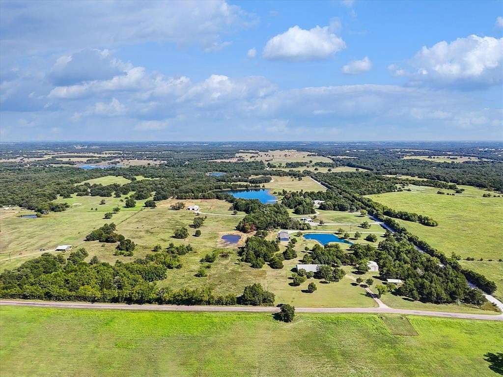 1.64 Acres of Residential Land for Sale in Whitesboro, Texas