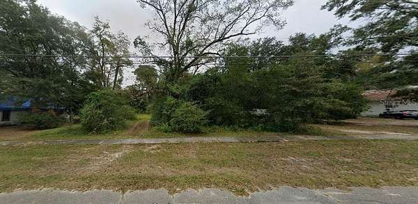 0.52 Acres of Commercial Land for Sale in Chipley, Florida