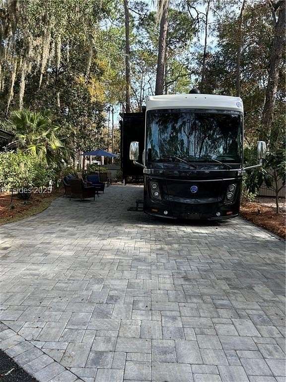 Residential Land for Sale in Hilton Head Island, South Carolina