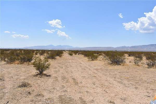 2.59 Acres of Mixed-Use Land for Sale in Mojave, California
