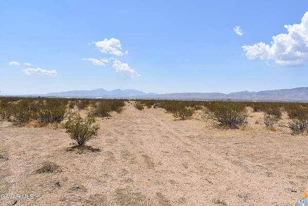 2.59 Acres of Mixed-Use Land for Sale in Mojave, California