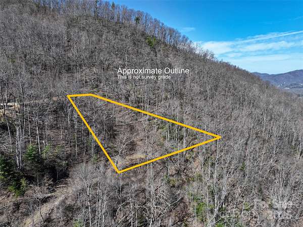 1 Acre of Residential Land for Sale in Barnardsville, North Carolina