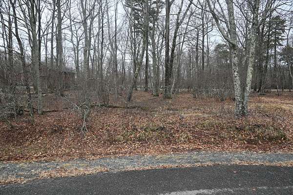 0.58 Acres of Residential Land for Sale in Tamiment, Pennsylvania