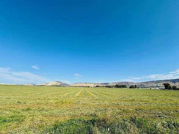 89 Acres of Land for Sale in Klamath Falls, Oregon