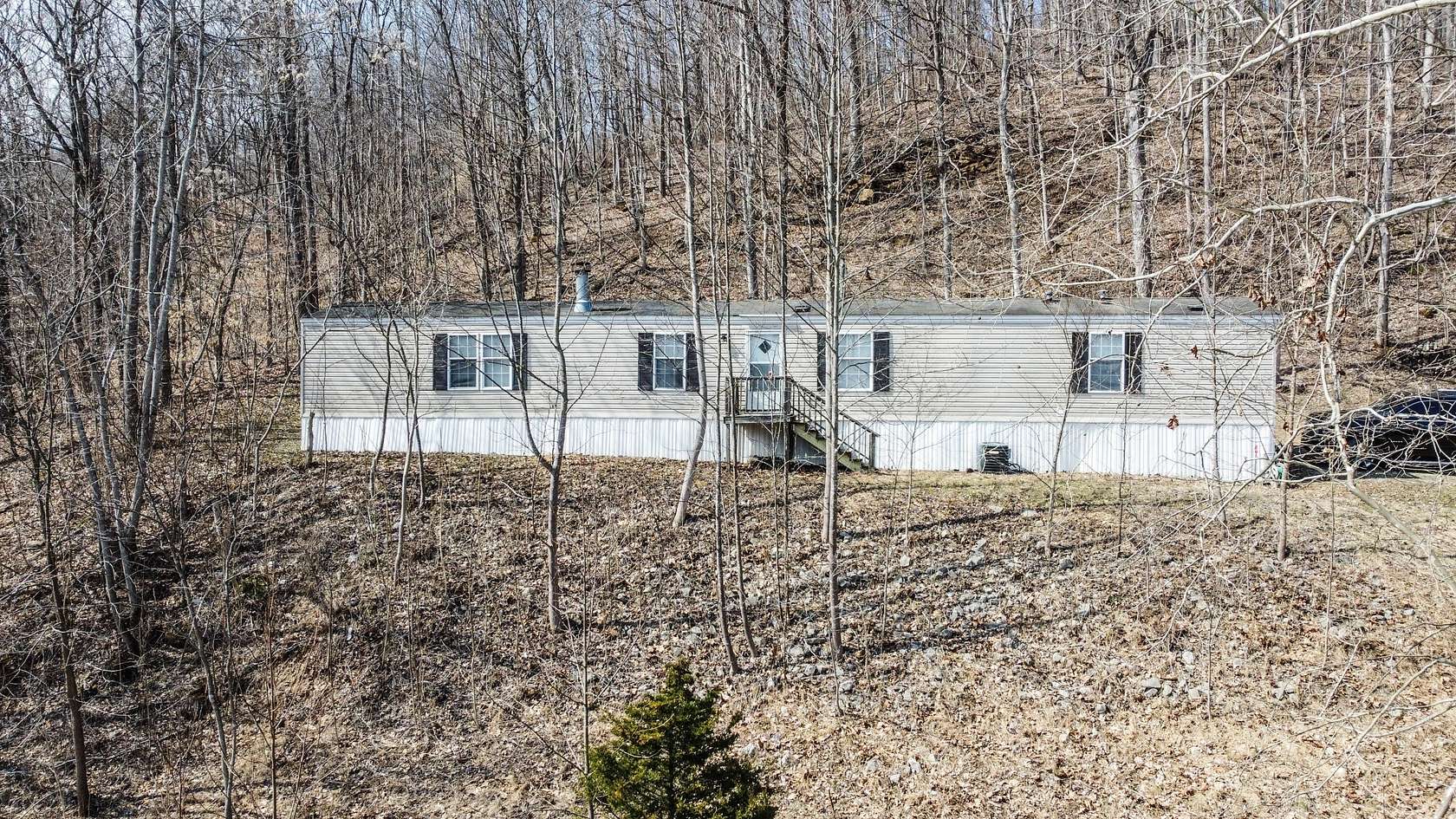 4.2 Acres of Residential Land with Home for Sale in Vanceburg, Kentucky