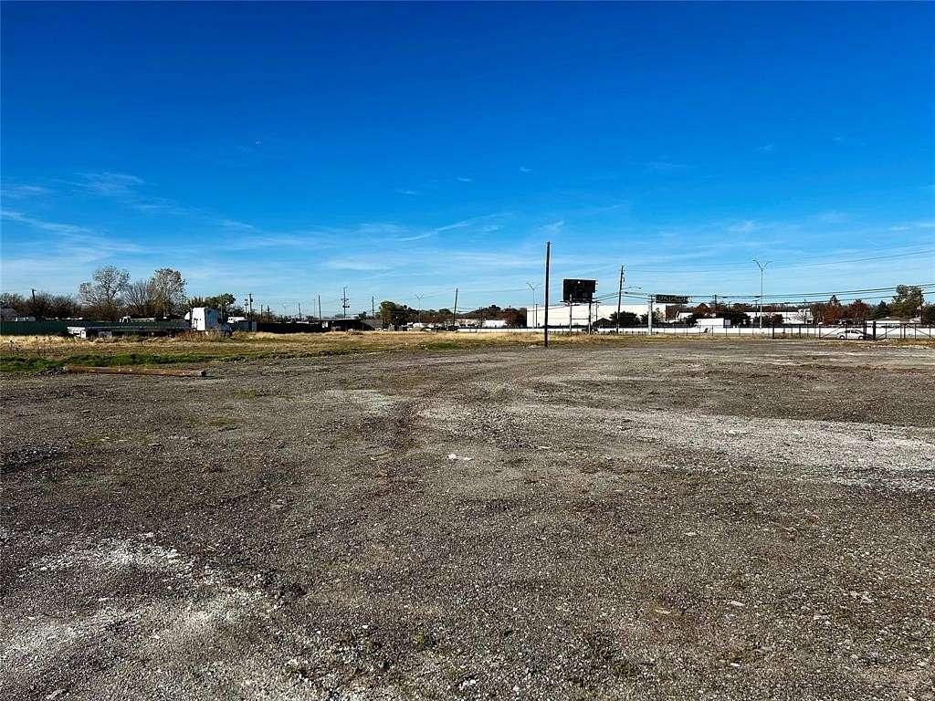 11 Acres of Land for Sale in Dallas, Texas