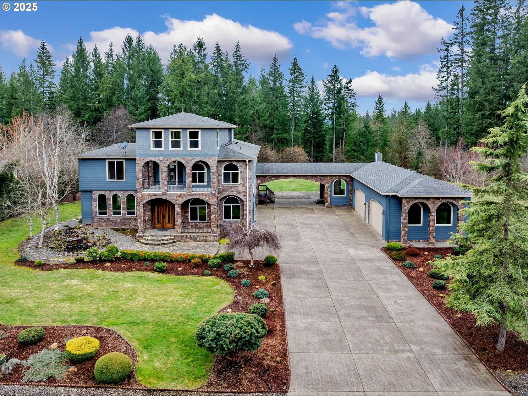 2.7 Acres of Residential Land with Home for Sale in Battle Ground, Washington