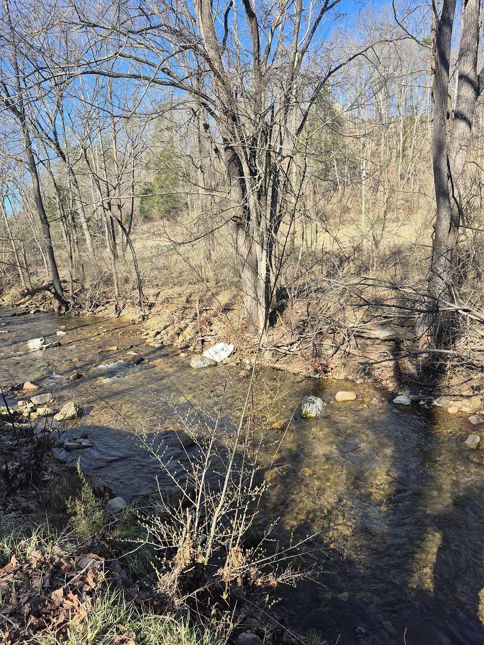 30.7 Acres of Agricultural & Residential Land for Sale in Buchanan, Virginia