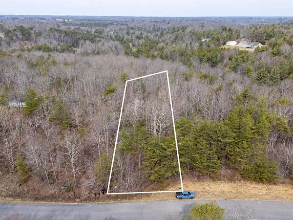 1.27 Acres of Residential Land for Sale in Crossville, Tennessee