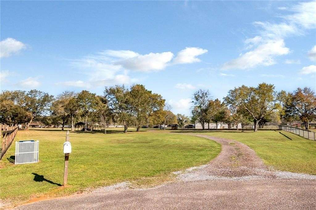 1.26 Acres of Residential Land for Sale in Grand Bay, Alabama