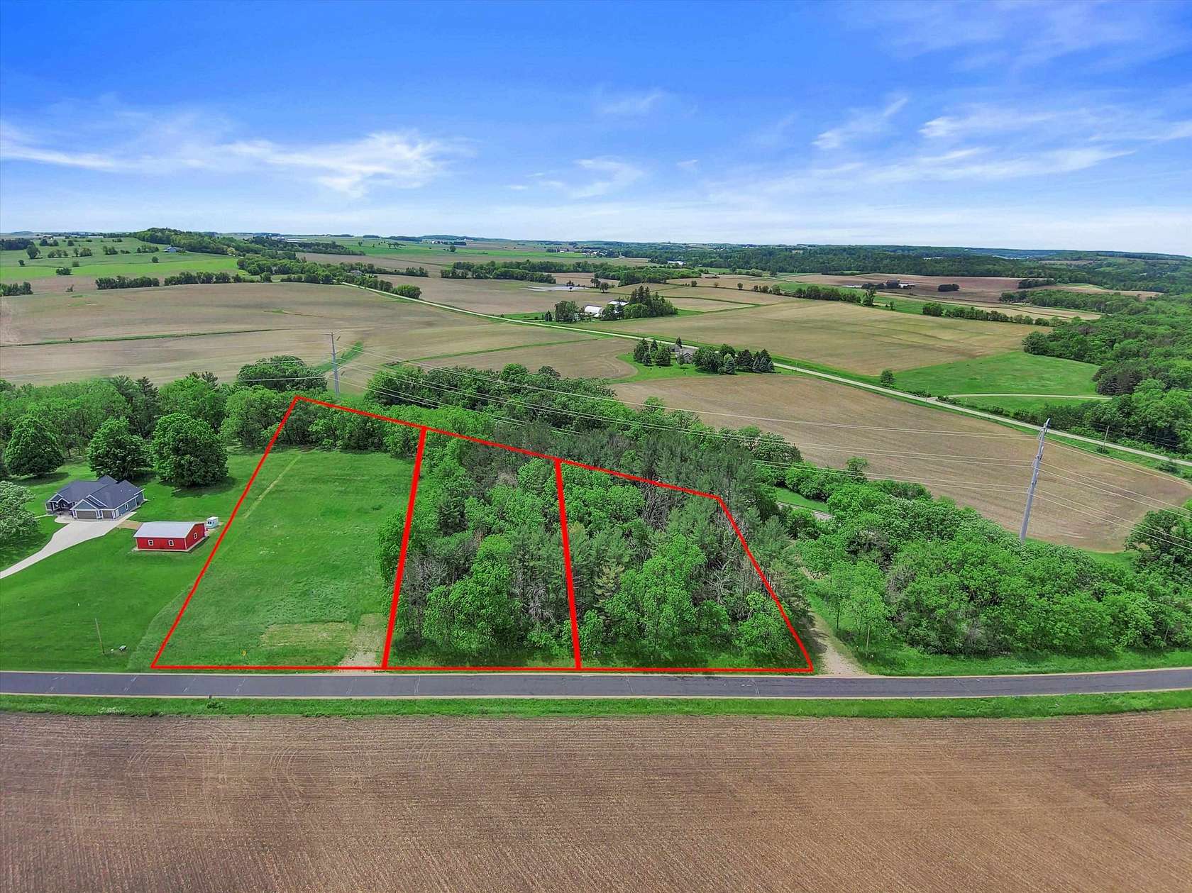 1.88 Acres of Residential Land for Sale in Poynette, Wisconsin