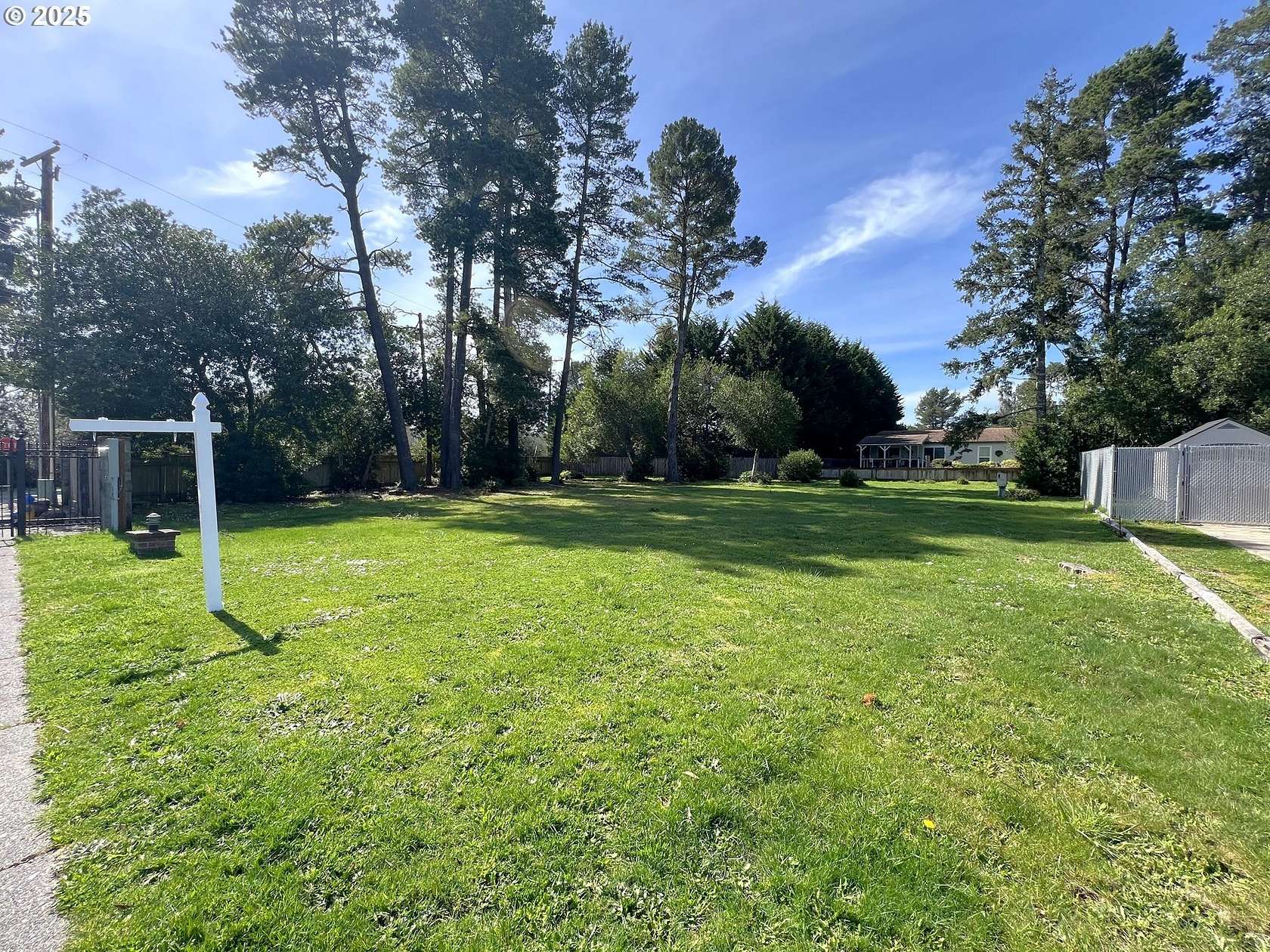 0.31 Acres of Residential Land for Sale in Lakeside, Oregon