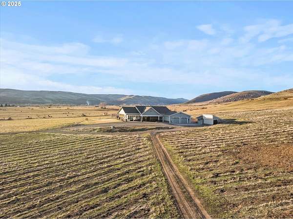 37.6 Acres of Agricultural Land with Home for Sale in Richland, Oregon