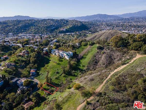 0.1 Acres of Residential Land for Sale in Los Angeles, California
