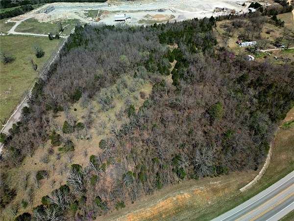 18 Acres of Commercial Land for Sale in Yellville, Arkansas