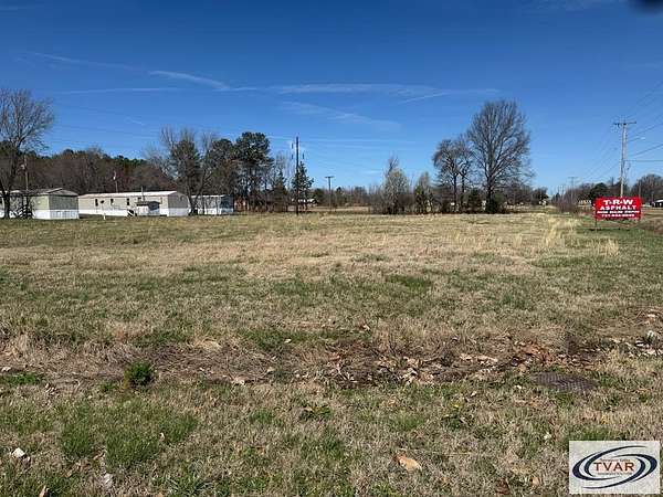 1.3 Acres of Commercial Land for Sale in Puryear, Tennessee