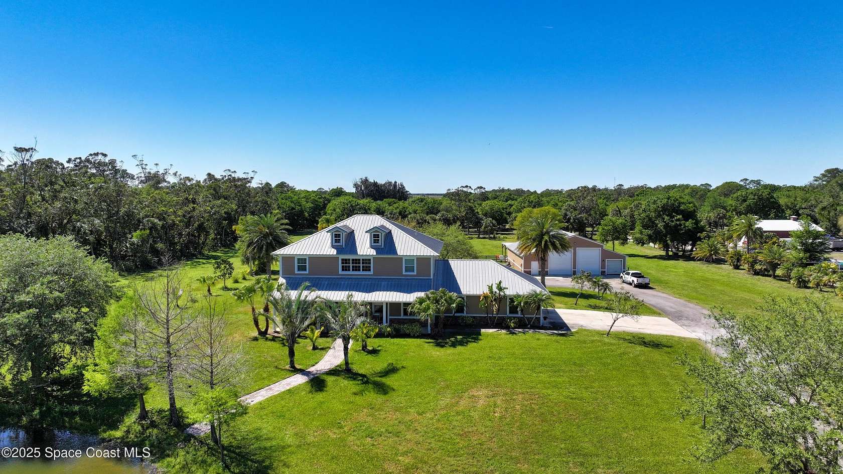 4.82 Acres of Residential Land with Home for Sale in Fellsmere, Florida