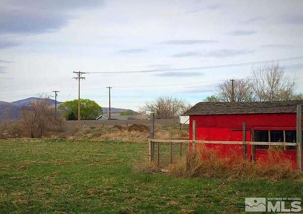 13.7 Acres of Land with Home for Sale in Fernley, Nevada