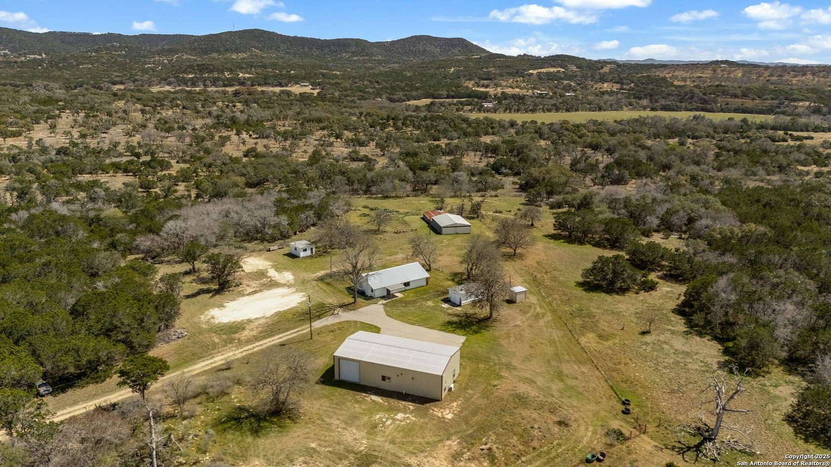 139 Acres of Land with Home for Sale in Pipe Creek, Texas