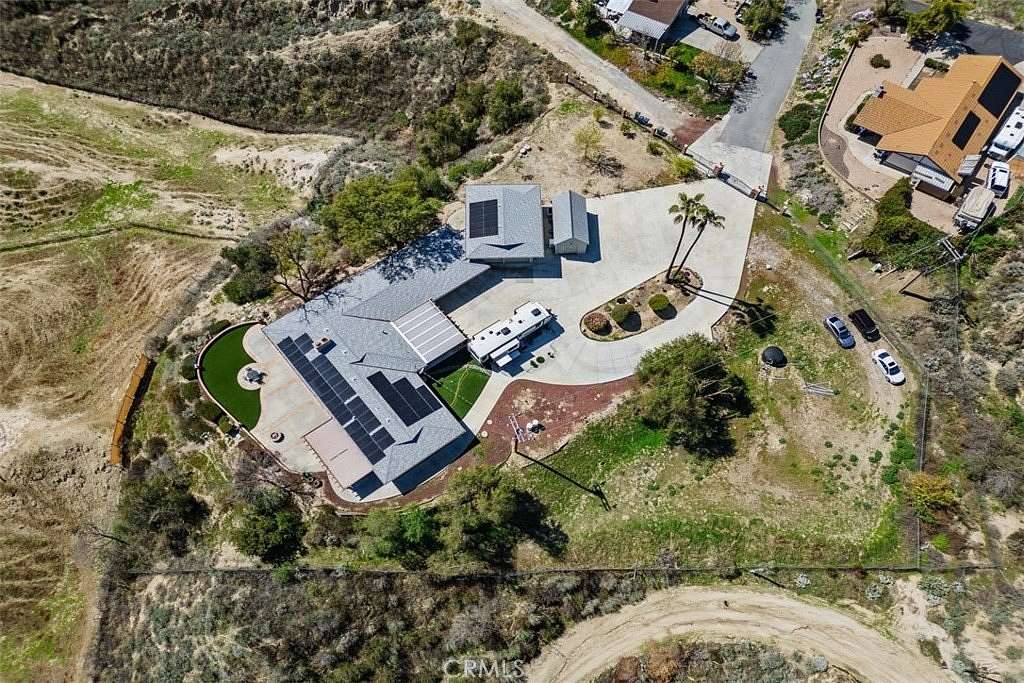 4.53 Acres of Land with Home for Sale in Hemet, California