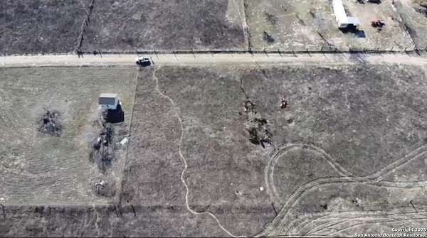 1 Acre of Residential Land for Sale in Poteet, Texas