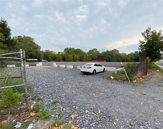 5 Acres of Commercial Land for Lease in Allentown, Pennsylvania