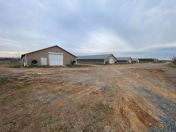 15 Acres of Agricultural Land for Sale in Flintville, Tennessee