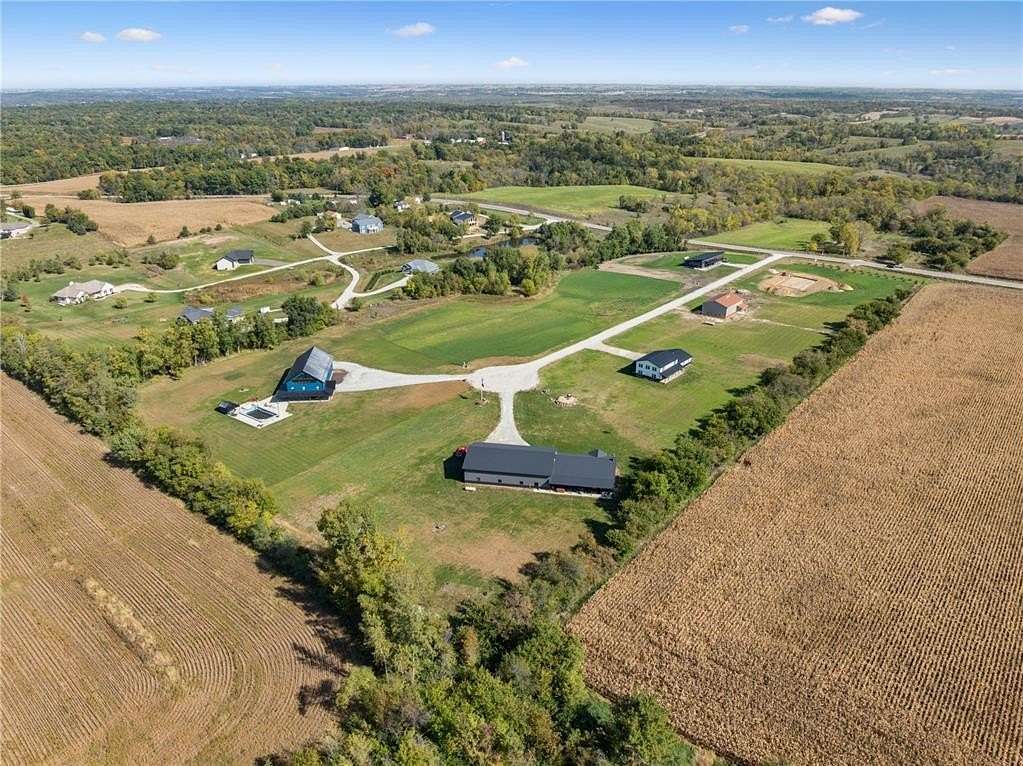 2 Acres of Residential Land for Sale in Shellsburg, Iowa