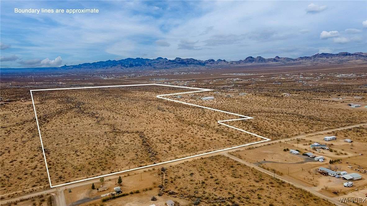 235 Acres of Land for Sale in Golden Valley, Arizona