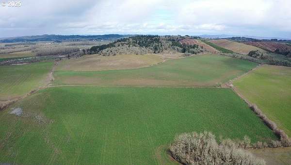 188 Acres of Agricultural Land for Sale in Monmouth, Oregon