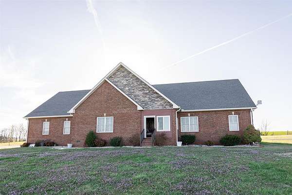 2 Acres of Land with Home for Sale in Franklin, Kentucky