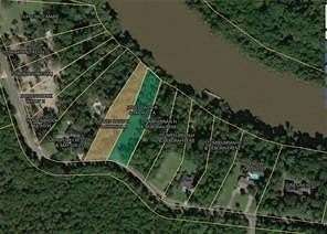 1.68 Acres of Residential Land for Sale in Jesup, Georgia