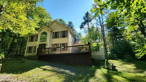 2.12 Acres of Residential Land with Home for Sale in Greeley, Pennsylvania