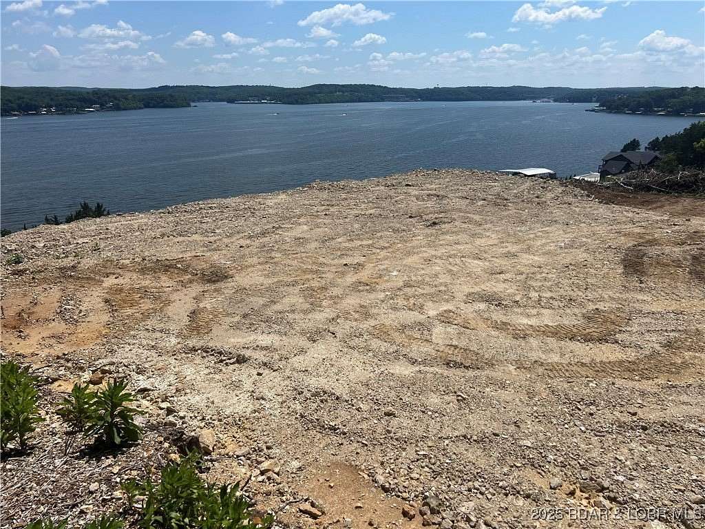 4.28 Acres of Residential Land for Sale in Sunrise Beach, Missouri