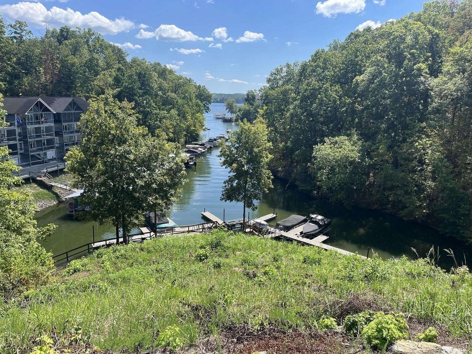 0.47 Acres of Residential Land for Sale in Savannah, Tennessee