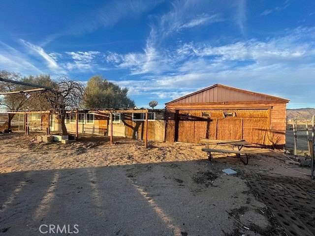 5 Acres of Residential Land with Home for Sale in Twentynine Palms, California