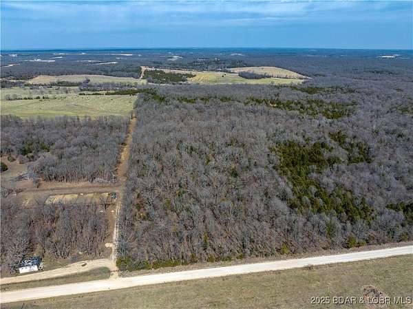 80 Acres of Recreational Land for Sale in Stoutland, Missouri