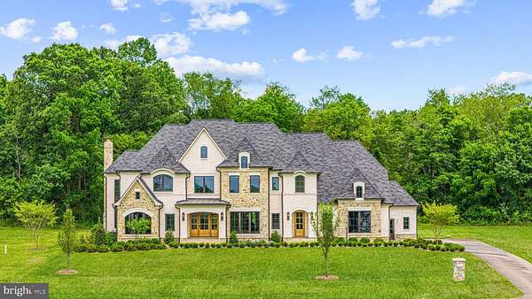 3.1 Acres of Land with Home for Sale in Middleburg, Virginia