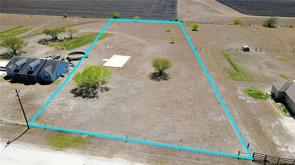 1.5 Acres of Residential Land for Sale in Orange Grove, Texas